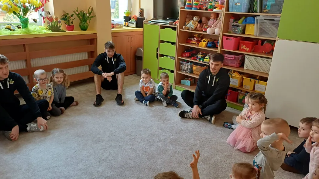 Wizyta piłkarzy z Warty Sieradz